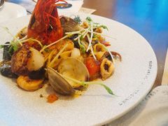 -Mark&Mars Restaurant