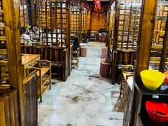 大堂-果松木炭酸菜铜火锅·外婆参鸡汤