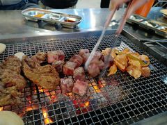 -马路牙子烧烤音乐酒馆(望京店)