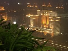 -云顶旋转自助景观餐厅