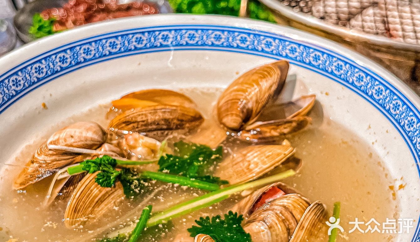 沈阳美食|胡同里烤肉店🆘老式泥炉烟熏味十足‼️
