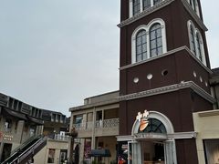 -王府井奥莱临潼小镇(临潼店)