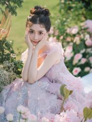 -不晚国际婚纱礼服