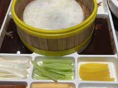 -月枫江南小馆(绿地缤纷广场店)