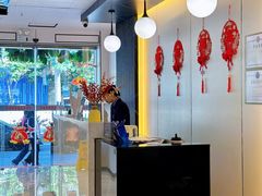 -鹏城丽景酒店(华强北红岭地铁站店)