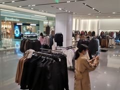 -ZARA(熙地港店)