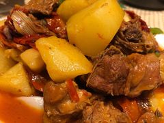 新疆大盘鸡-巴扎美食·新疆菜·西域歌舞表演餐厅(新疆大厦店)
