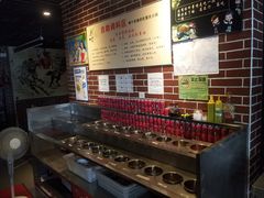 自助调料区-袍哥码头老火锅(横岗分店)