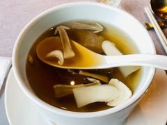 鼎汤炖菌皇-三利音·东方司宴(外滩店)