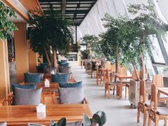 -四月吧餐厅(正阳步行街店)
