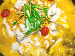 -山城外·非遗酸菜鱼(蜀都万达店)