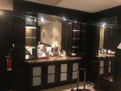 -嘉瑞酒店有限公司