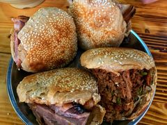 烧饼夹肘子肉-昌顺马记小吃店(昌盛园店)
