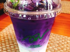 -Chom Cafe and Restaurant