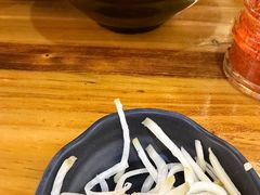 -丽虹云南过桥米线(兴工街店)