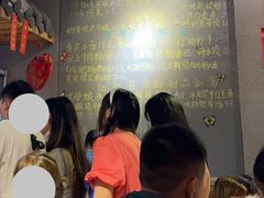 -爆炸头阿姨小四川正宗川味小吃(无任何分店)