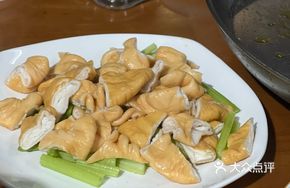 Stir-Fried Intestines in Hot Pot