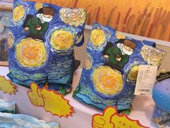 -新华书店(泉城路店)