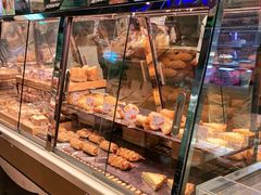 面包甜点陈列柜-巴黎贝甜(杨浦宝地店)