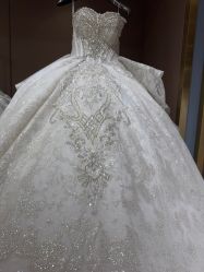 点击看大图 -艾拉·女王婚纱礼服馆