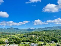 -亚龙湾亚泰商业街