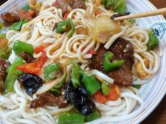 -歹歹的加个面过油肉拌面