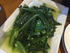 油麦菜-筱树洞烧烤餐厅(大中路步行街店)