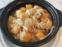 金针菇海鲜豆腐煲-曼玉餐厅(中原万达店)