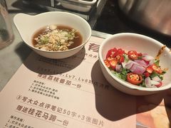 -尚尚仙·酸汤猪手·猪肚鸡火锅(华联万柳购物中心店)