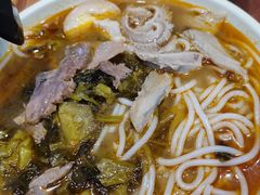 酸菜牛杂米线-老妈米线(港龙店)