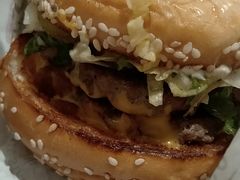 -The Habit Burger Grill 哈比特汉堡(爱琴海店)