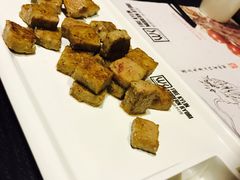 -HIHE Bistro·Oyster Bar(华熙live店)