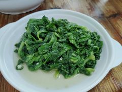 蒜蓉炒茼蒿-忠记姜母鸭