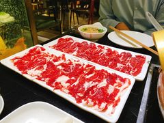 -潮汕三宝鲜牛肉火锅