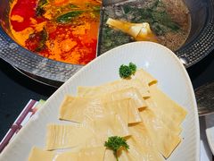 -廖掌柜·重庆鲜货火锅(上海首店)