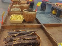 -新李记 · 口味菜馆(南郊公园店)