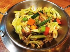 -隔壁老王·家常云南菜(花巷店)