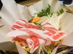 -枝魯枝魯自助料理