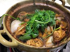 招牌家鸡煲-渝君重庆火锅(嘉宾路店)