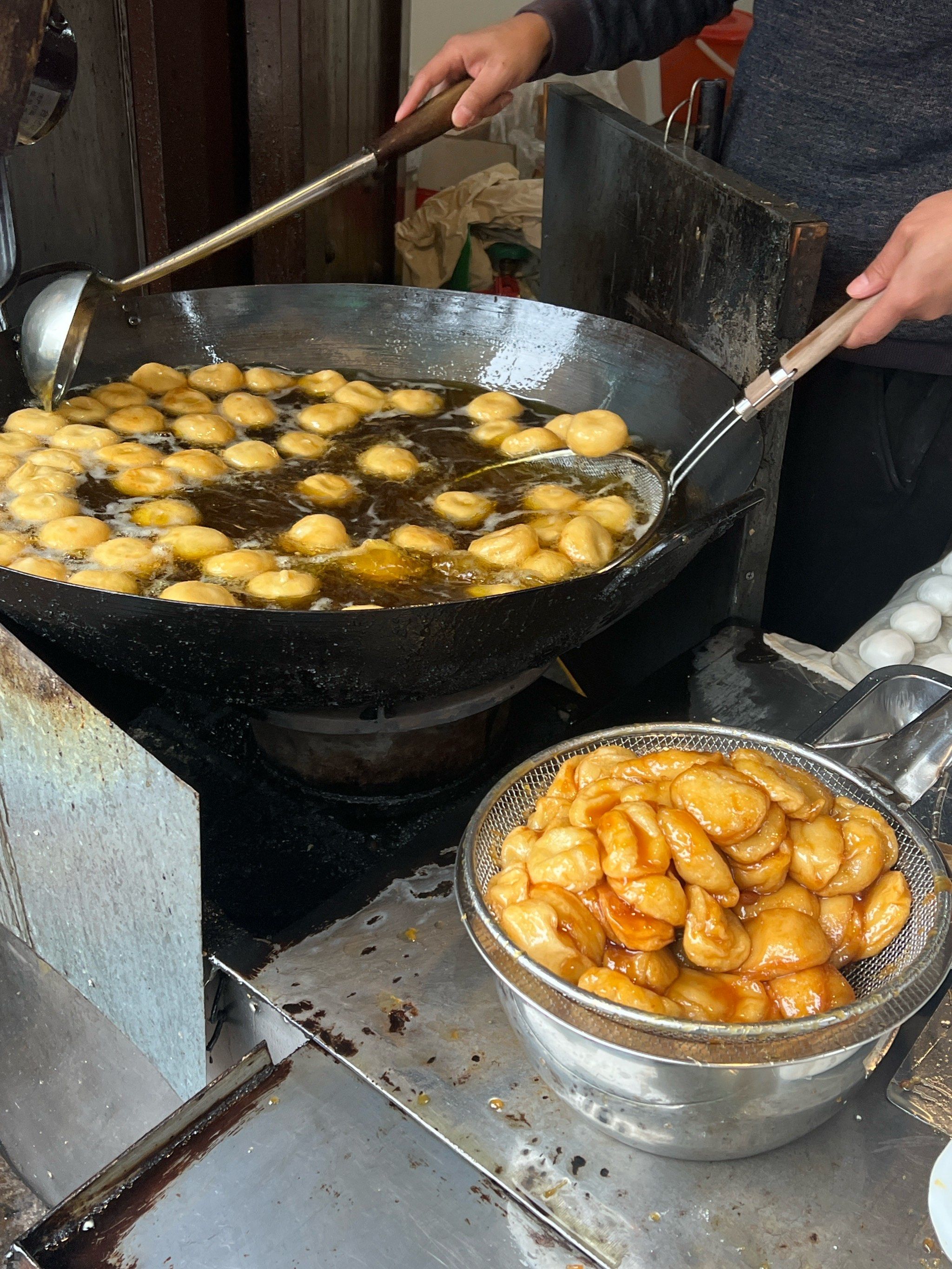 到长沙必吃的糖油粑粑