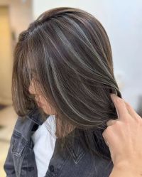 -虫二·专注健康烫染沙龙