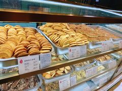 -上海哈尔滨食品厂(环球港店)