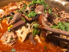 -张翻越·川渝冒菜·武汉黑鸭煲(城北万象城店)