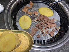 -一家东北烤肉(华大店)