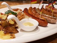 -1886德国汽车餐厅(外滩十六铺码头店)