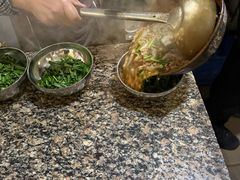 -正宗杨记普洱酸醋米线(总店)
