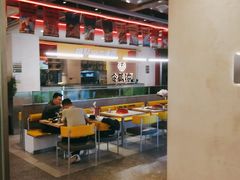 用餐区-令狐冲烤鱼·烧菜馆(达明店)