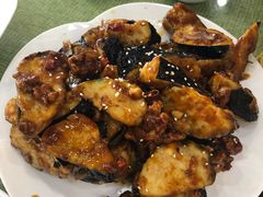 焦糖茄子牛肉粒-桃子餐厅·天津菜(红星路直营店)