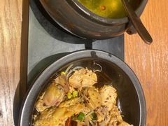 -云海肴·汽锅鸡·云南菜(天山百盛优客店)