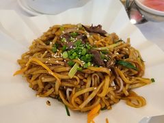 干炒牛河-金华安大酒楼·老牌潮菜·粤式茶点(东方国际店)